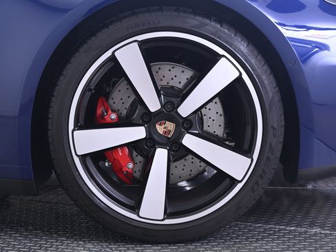 Certified 2026 Porsche 911 Carrera 4S AWD/4WD image 15
