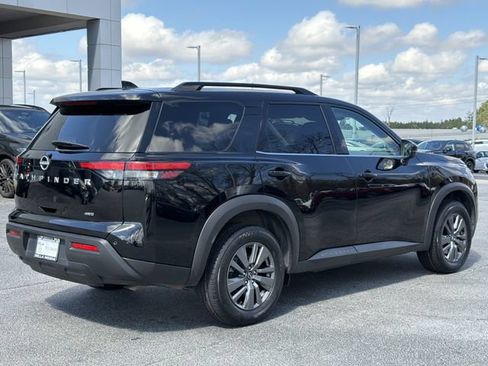 Certified 2025 Nissan Pathfinder SV AWD/4WD image 30