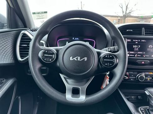Used 2024 Kia Soul LX w/ Option Group 015 image 25
