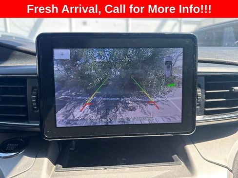 Used 2022 Ford Explorer XLT w/ Equipment Group 202A AWD/4WD image 20
