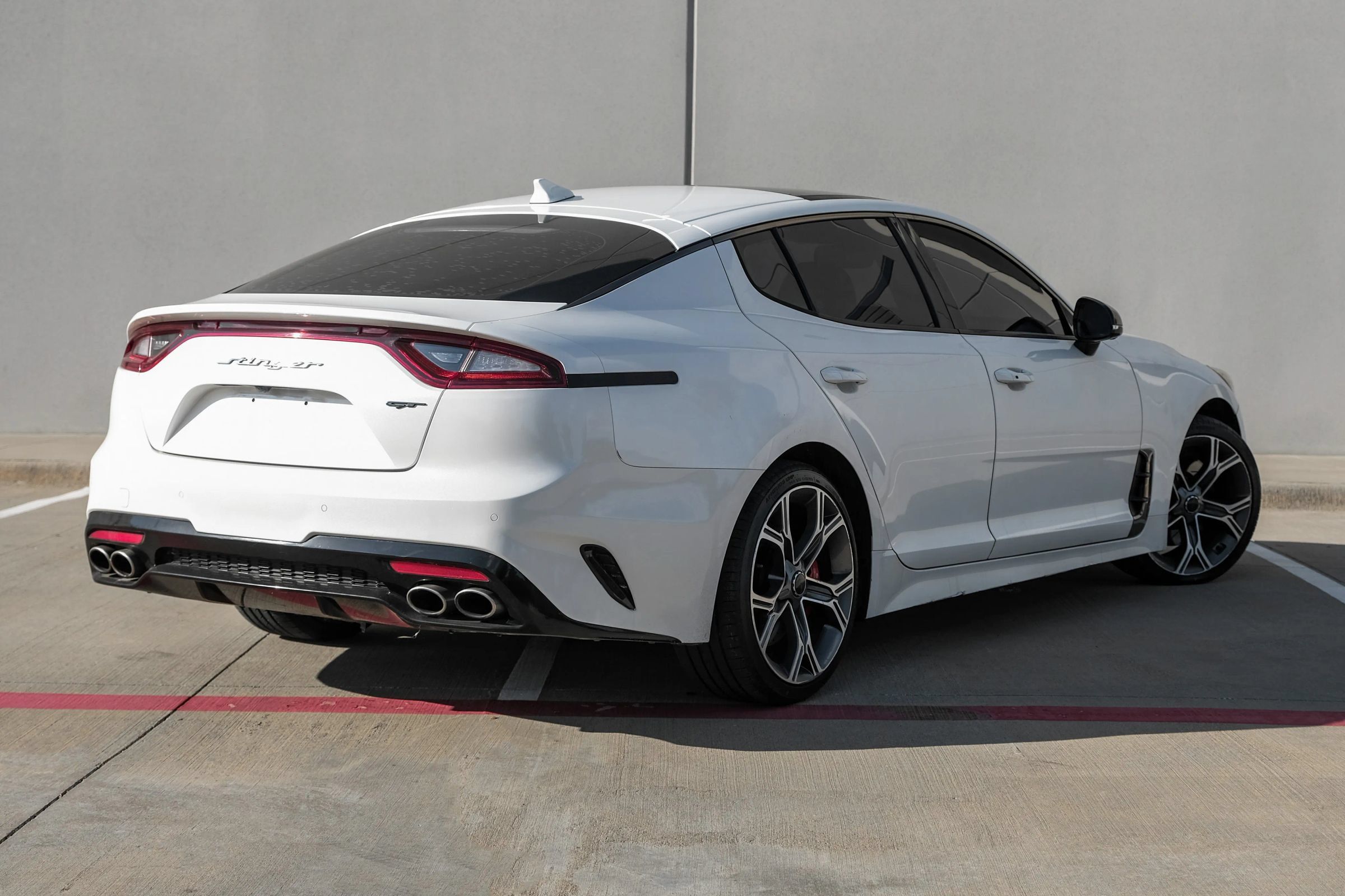 Used 2020 Kia Stinger GT2 RWD image 5