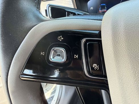 Used 2024 Lincoln Corsair AWD w/ Equipment Group 101A image 15