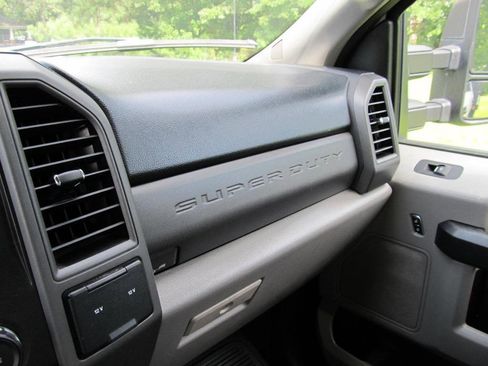 Used 2017 Ford F350 XL w/ Power Equipment Group image 65