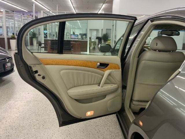Used 2004 INFINITI Q45 Luxury RWD image 32