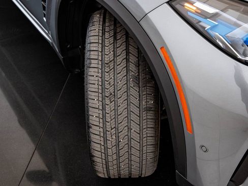 Certified 2025 BMW X5 xDrive40i w/ Climate Comfort Package image 53