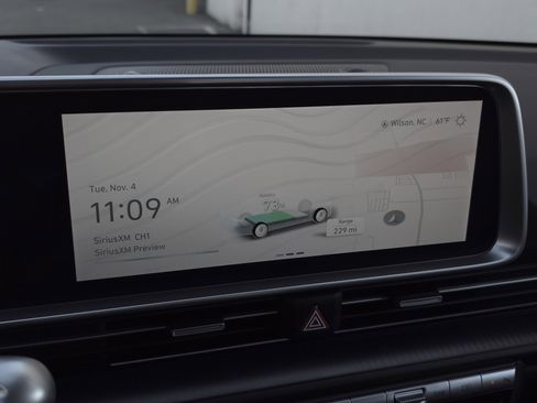 Used 2025 Hyundai Ioniq 6 Limited image 26