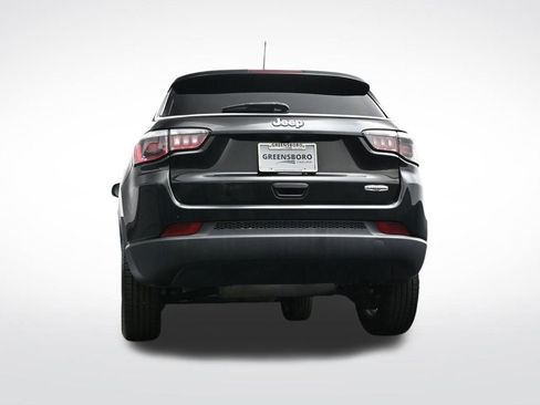 Used 2018 Jeep Compass Latitude w/ Cold Weather Group image 31