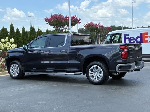 Used 2024 Chevrolet Silverado 1500 LTZ w/ Z71 Off-Road Package AWD/4WD image 11