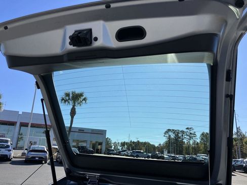 Certified 2025 Toyota Prius LE image 24