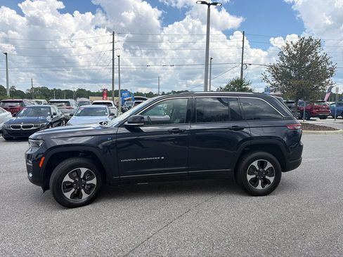Used 2024 Jeep Grand Cherokee Limited 4xe AWD/4WD image 4