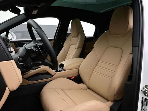 New 2026 Porsche Cayenne S image 5