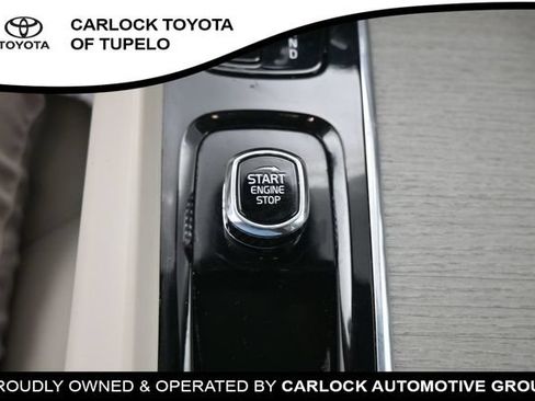 Used 2023 Volvo XC60 B5 Plus w/ Climate Package AWD/4WD image 14