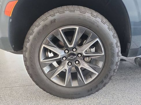 Certified 2021 Chevrolet Tahoe Z71 w/ Z71 Signature Package AWD/4WD image 32