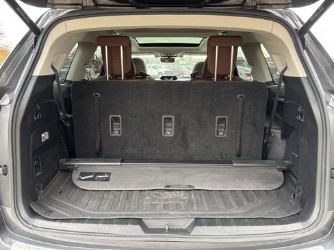Used 2019 Subaru Ascent Touring w/ Popular Package #2 image 32
