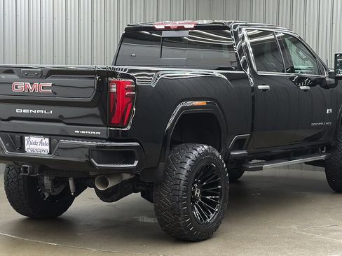 Used 2026 GMC Sierra 3500 Denali w/ Denali Reserve Package AWD/4WD image 5