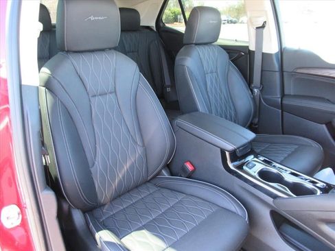 Used 2023 Buick Envision Avenir FWD image 8