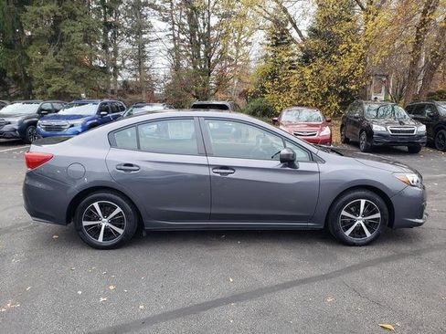 Certified 2022 Subaru Impreza 2.0i Premium image 2