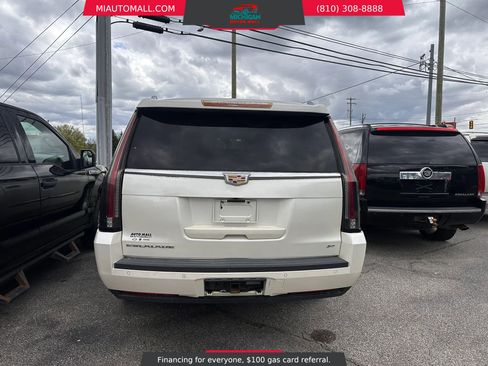 Used 2015 Cadillac Escalade ESV Platinum AWD/4WD image 5