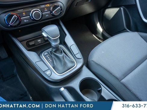 Used 2025 Kia Soul LX FWD image 14