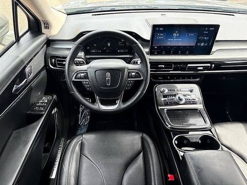 Used 2023 Lincoln Nautilus FWD image 42