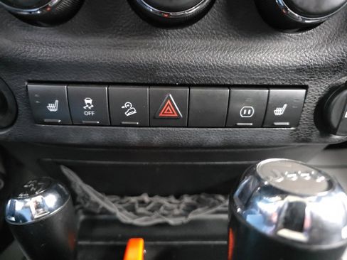 Used 2012 Jeep Wrangler Sahara w/ Dual Top Group image 25