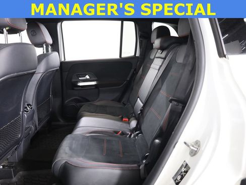 Used 2022 Mercedes-Benz GLB 250 4MATIC image 37