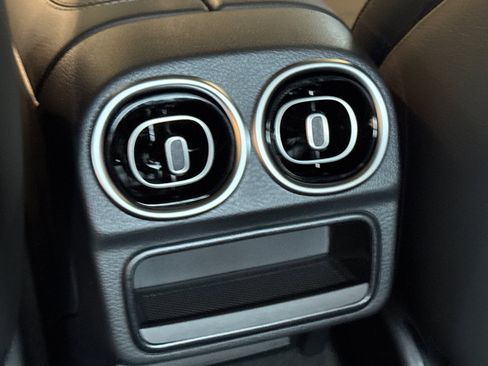 New 2025 Mercedes-Benz C 300 4MATIC Sedan image 15