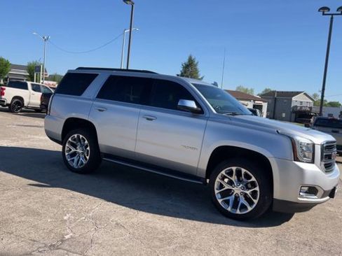 Used 2017 GMC Yukon SLT w/ Open Road Package AWD/4WD image 2