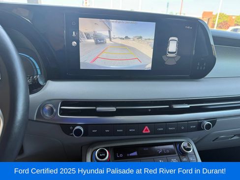 Used 2025 Hyundai Palisade SEL AWD/4WD image 16