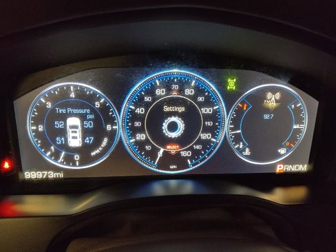 Used 2015 Cadillac Escalade ESV Premium image 23