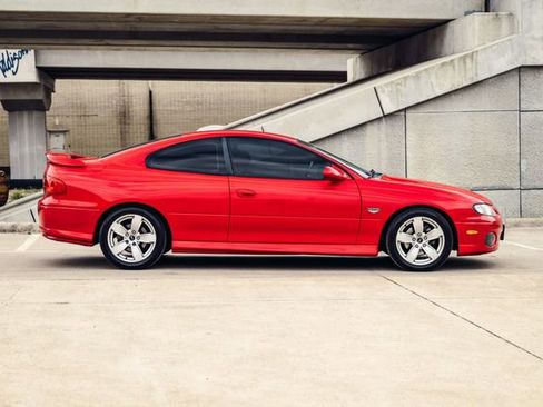 Used 2004 Pontiac GTO image 9