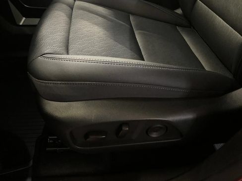 Used 2026 Chevrolet Equinox LT w/ Convenience Package II AWD/4WD image 16