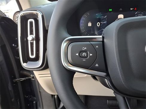 New 2026 Volvo XC40 B5 Plus w/ Protection Package Premier image 17