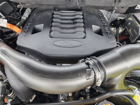 Used 2023 Ford F150 Lariat w/ Equipment Group 502A High AWD/4WD image 32