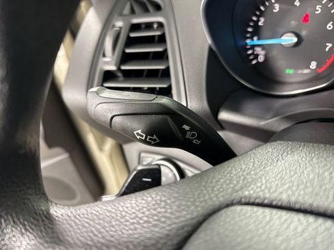 Used 2017 Ford Escape SE image 15