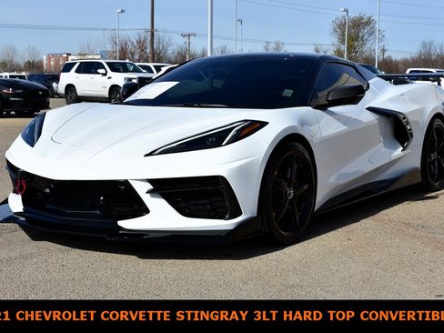 Used 2021 Chevrolet Corvette Stingray w/ Z51 Performance Package image 1