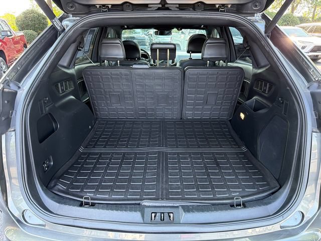 Used 2019 Ford Edge ST w/ Convenience Package AWD/4WD image 18