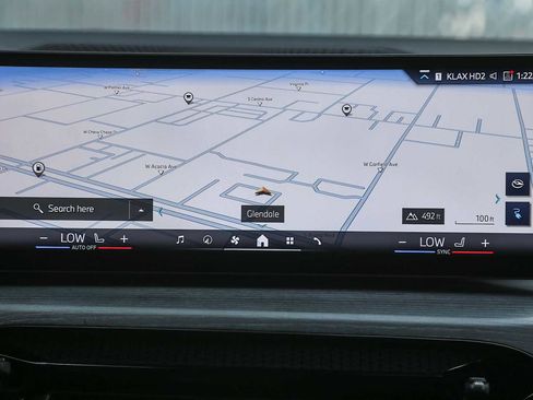 Used 2025 BMW i4 eDrive40 w/ M Sport Package image 11