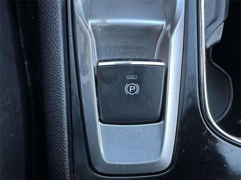 Used 2023 Subaru Ascent Limited w/ Technology Package image 33