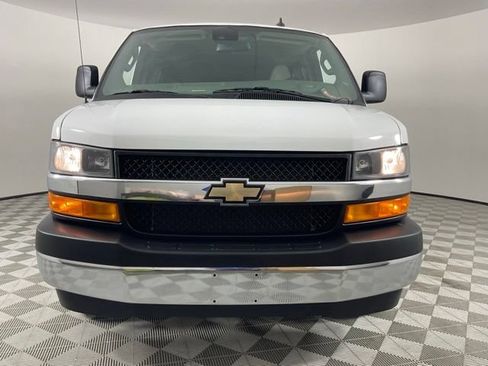Used 2024 Chevrolet Express 3500 LT w/ LT Preferred Equipment Group RWD image 14