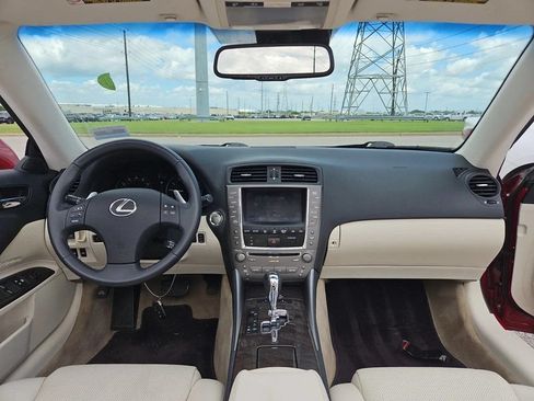 Used 2010 Lexus IS 250C RWD image 7