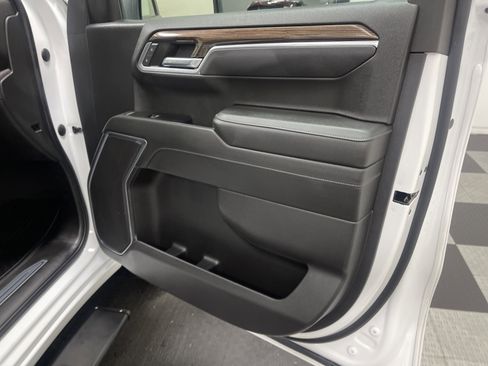 Used 2022 Chevrolet Silverado 1500 LT image 23