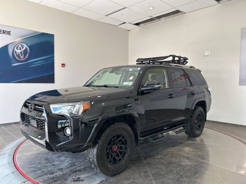 Used 2022 Toyota 4Runner SR5 Premium w/ TRD Black Wheel Package (TMS) AWD/4WD image 2