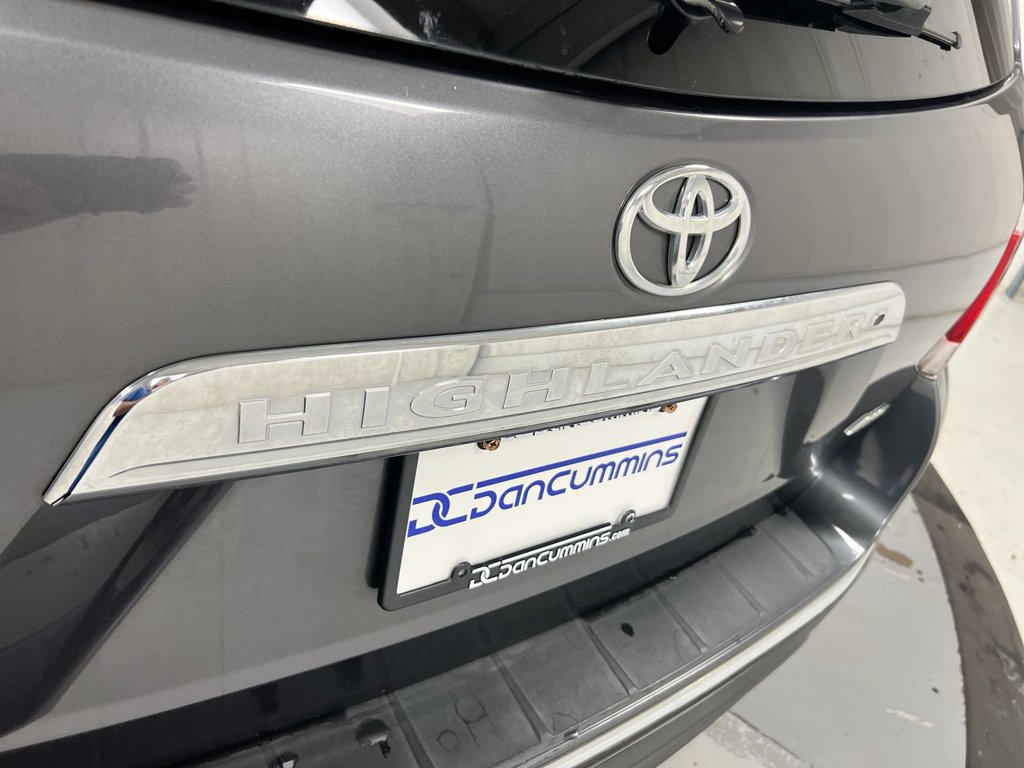 Used 2012 Toyota Highlander SE w/ Tow Pkg AWD/4WD image 27