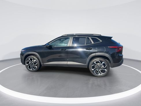 Used 2025 Chevrolet Trax RS w/ Sunroof Package image 6