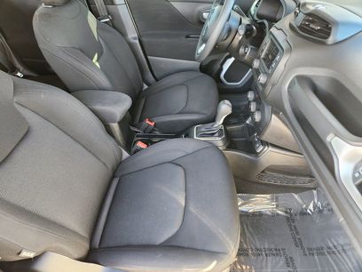 Used 2020 Jeep Renegade Sport w/ Sport Appearance Group