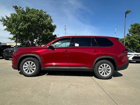 New 2026 Toyota Grand Highlander AWD Hybrid image 2