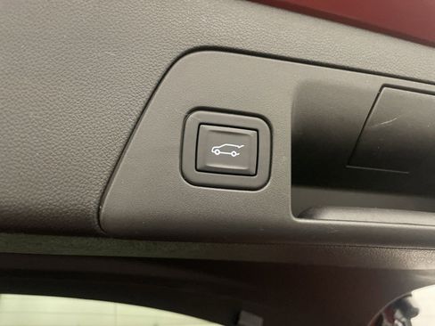 Used 2023 Buick Envision Preferred image 28