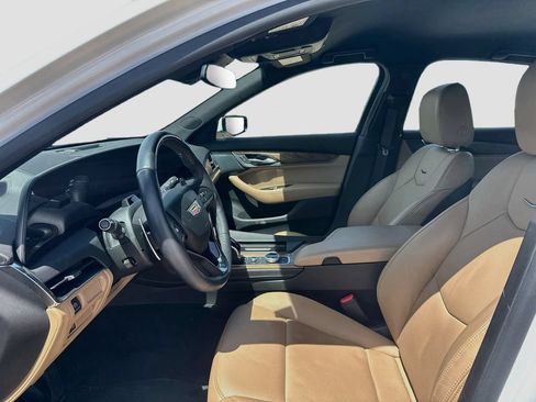 Used 2025 Cadillac CT5 Premium Luxury RWD image 10