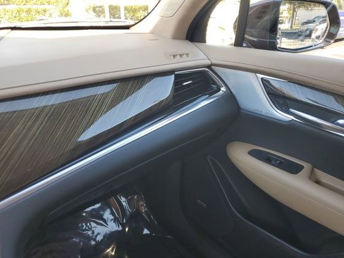 Used 2022 Cadillac XT6 Premium Luxury w/ Platinum Package image 19